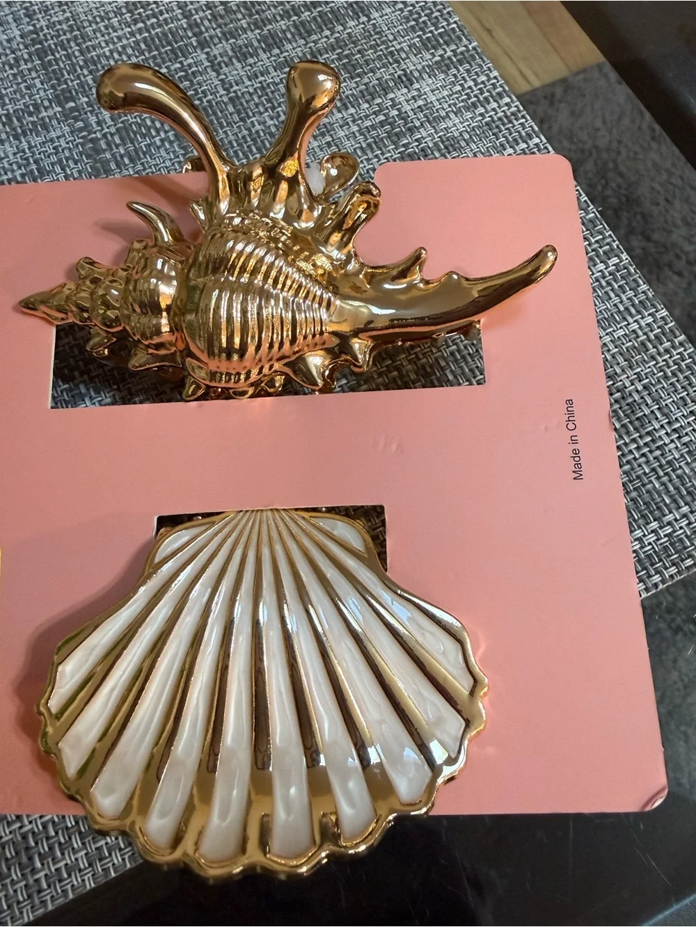 Piper K 🐚Seashell Summer Fun Beach Hair Claw Clips in Gold and White Pearl